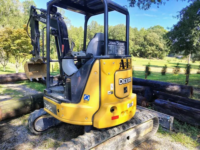 2018 John Deere 35G