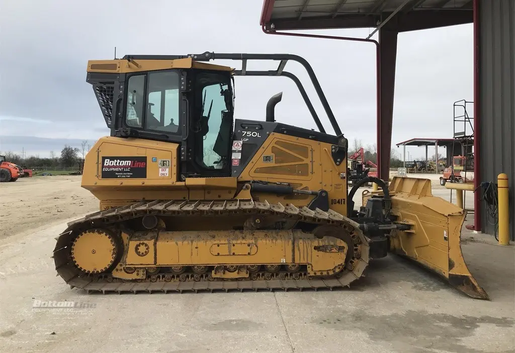 2022 John Deere 750L
