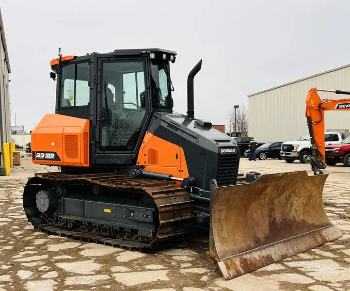 2023 Develon DD100