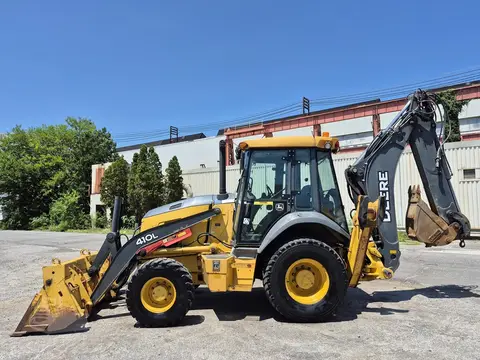 2017 John Deere 410L