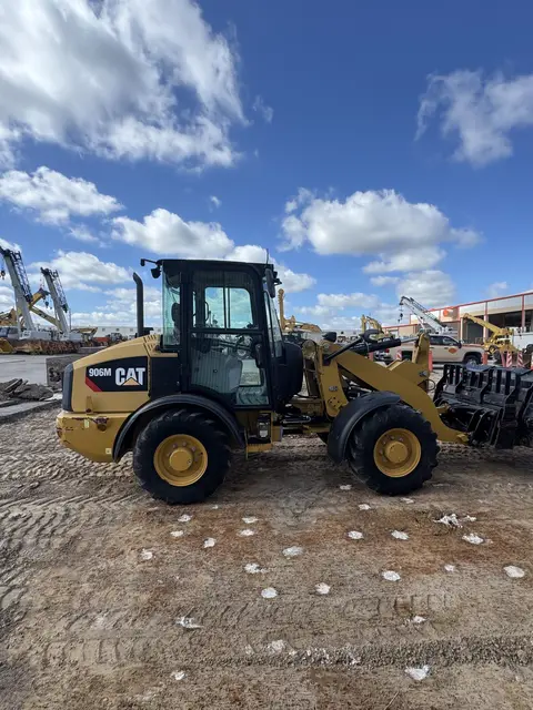 2019 Caterpillar 906M