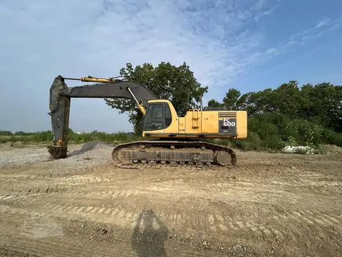 2001 Komatsu PC600 LC