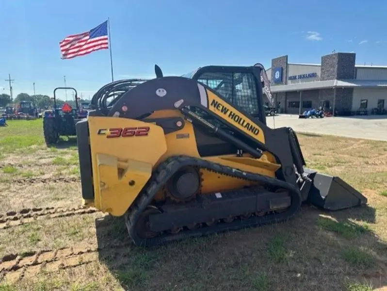 2022 New Holland C362