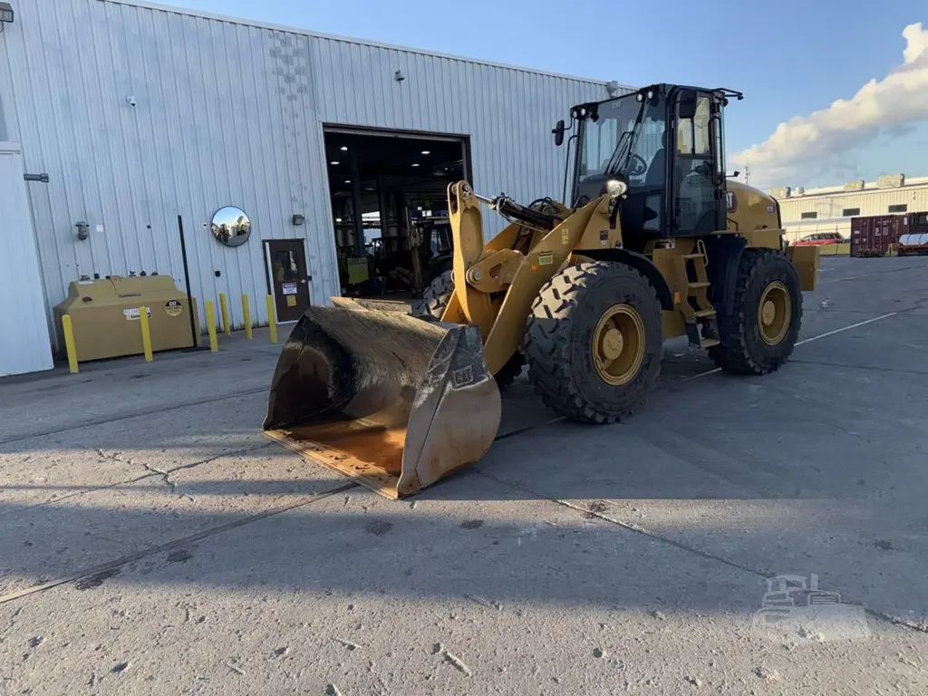 2023 Caterpillar 920
