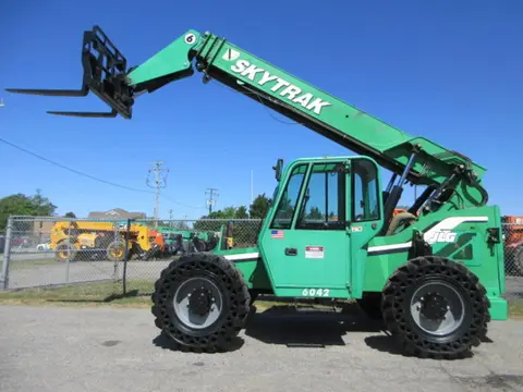 2012 SkyTrak 6042
