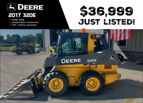 2017 John Deere 320E