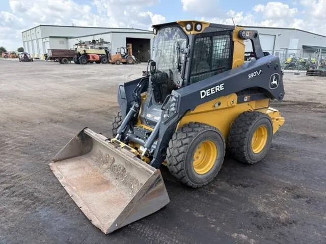 2024 John Deere 330P