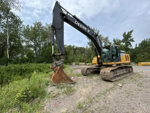 2018 John Deere 300G LC