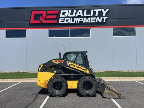 2023 New Holland L334