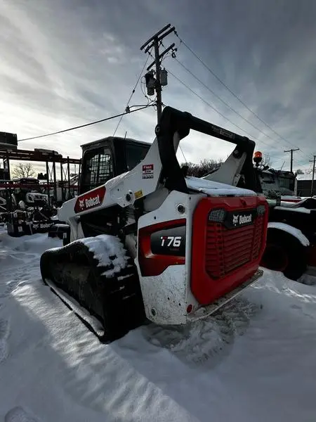 2024 Bobcat T76