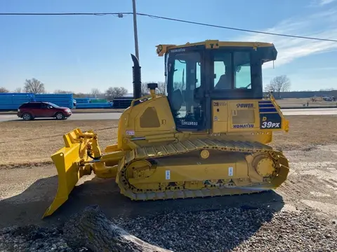 2023 Komatsu D39PX-24