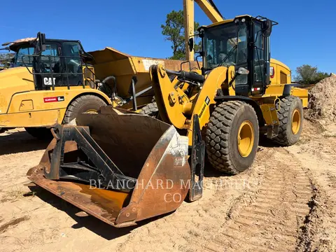 2023 Caterpillar 938M