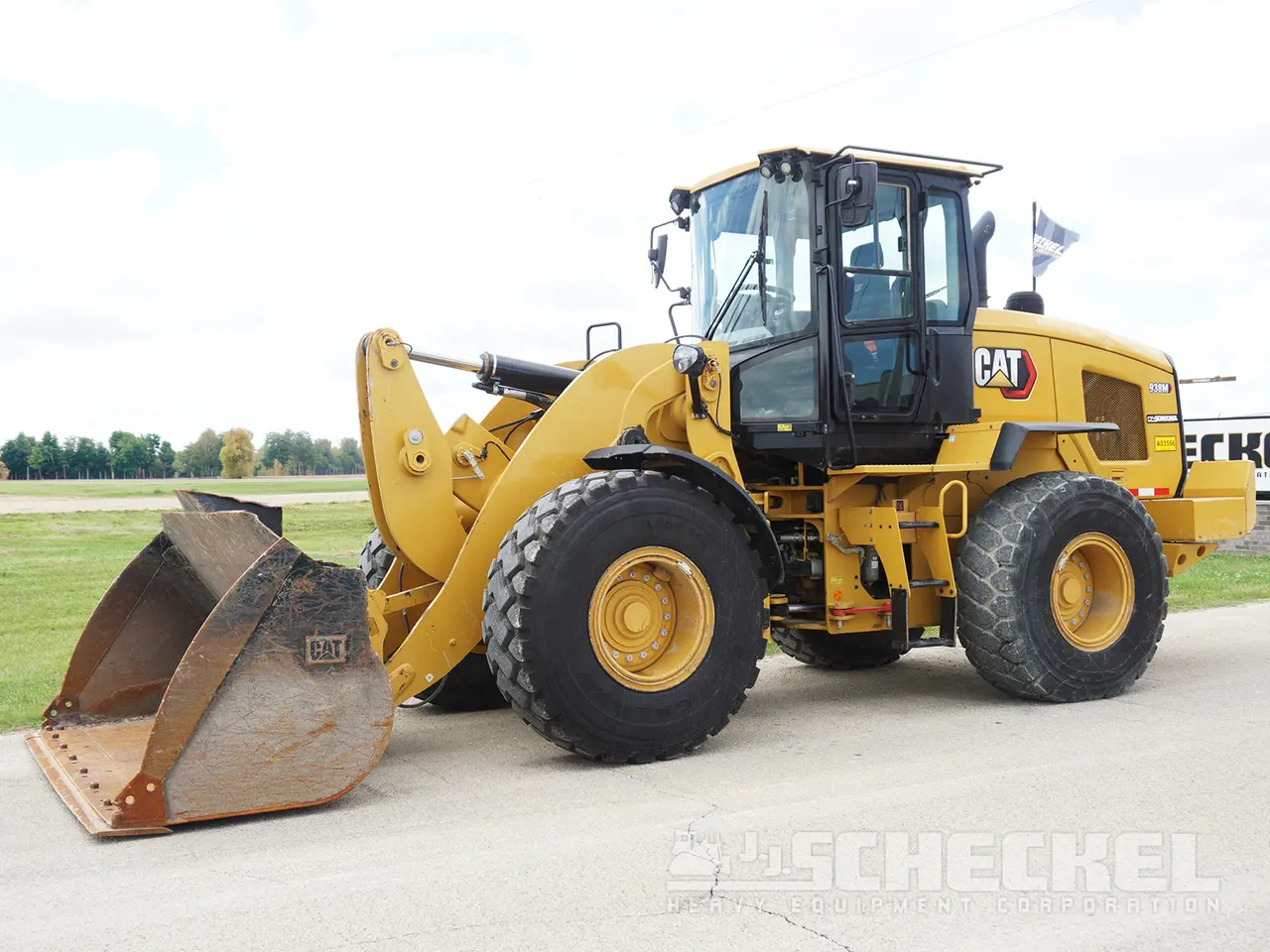 2022 Caterpillar 938M