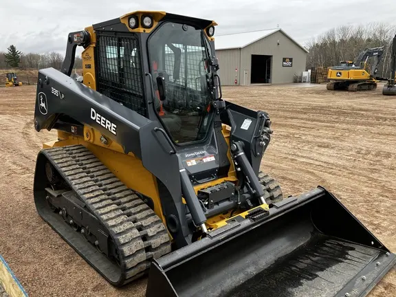 2023 John Deere 335P