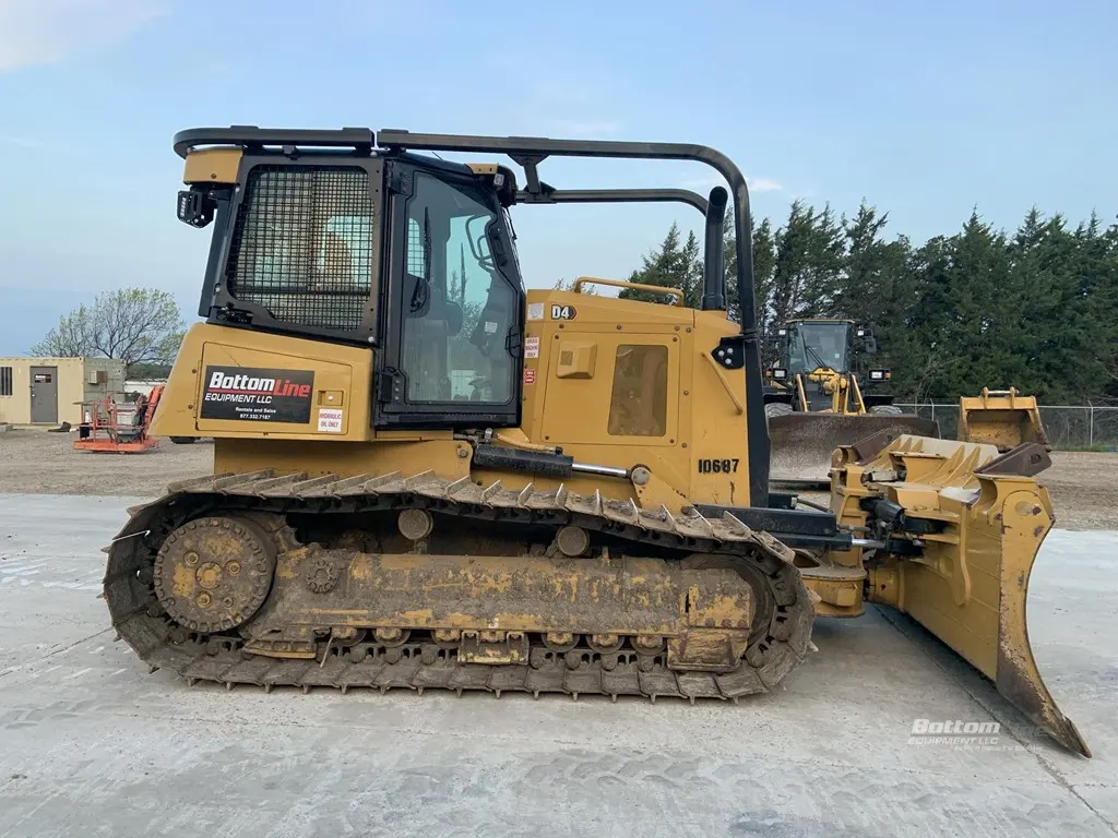 2022 Caterpillar D4