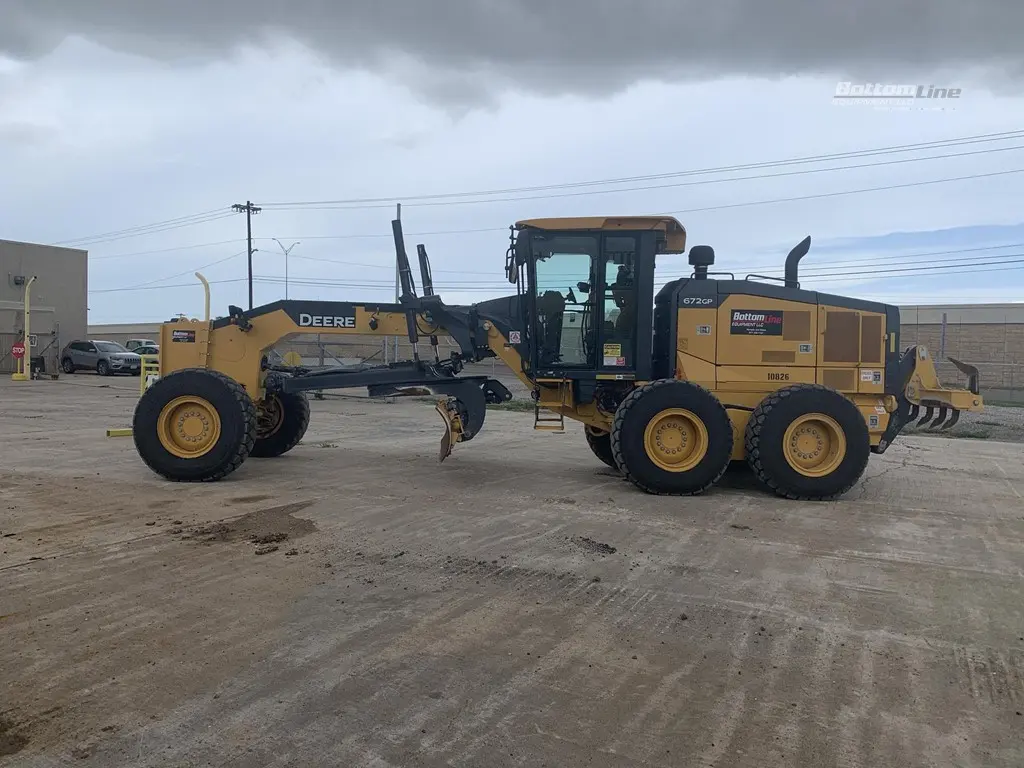 2021 John Deere 672GP