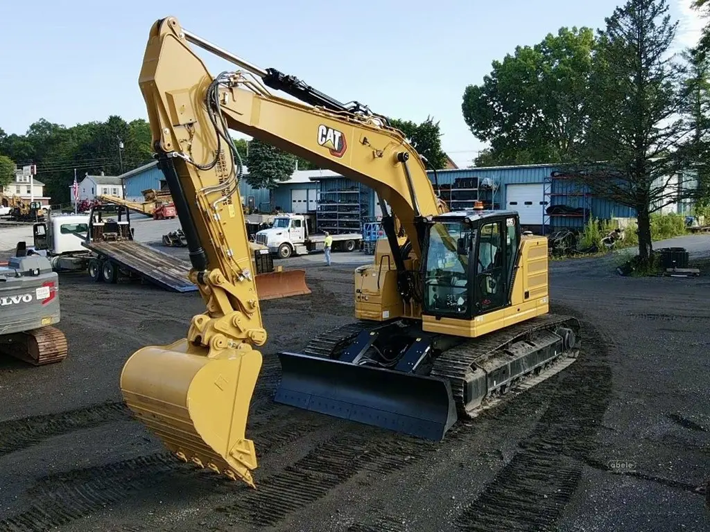 2023 Caterpillar 335
