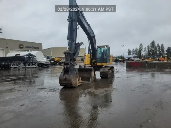 2022 John Deere 200GLC