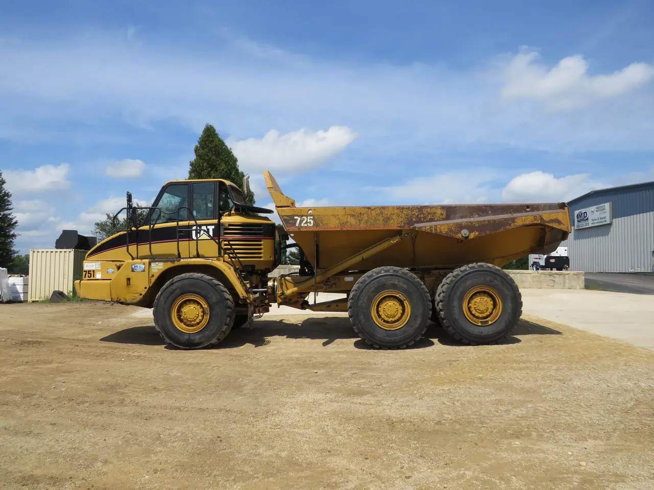 2006 Caterpillar 725