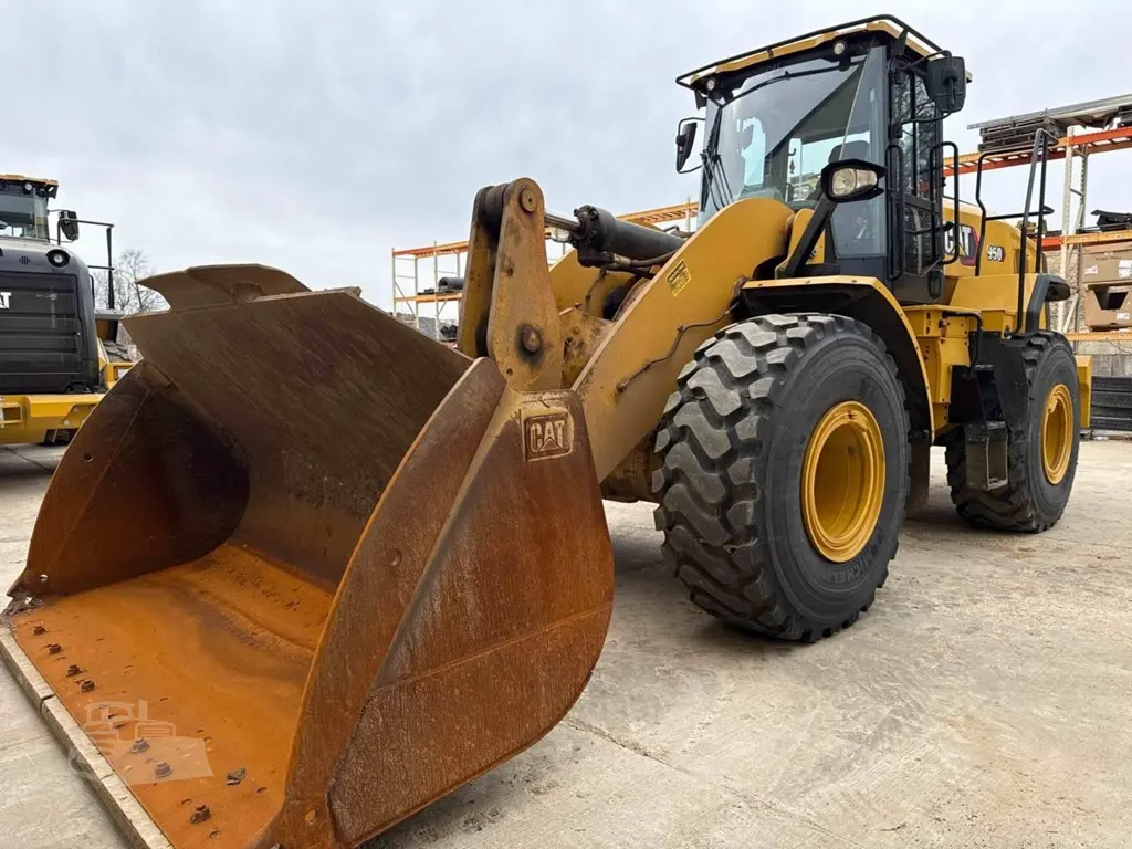 2024 Caterpillar 950