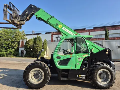 2017 JLG 1644