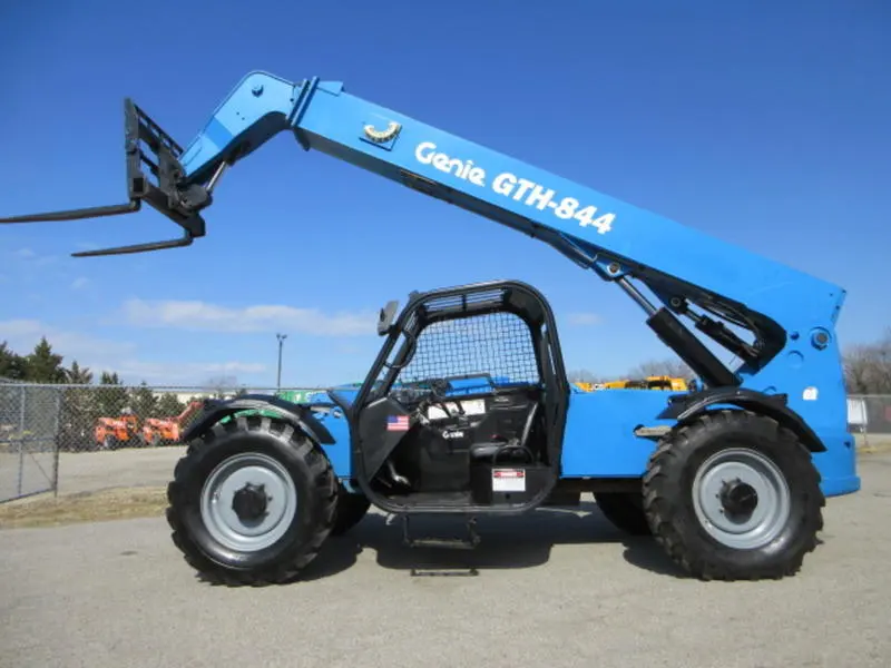 2015 Genie GTH 844