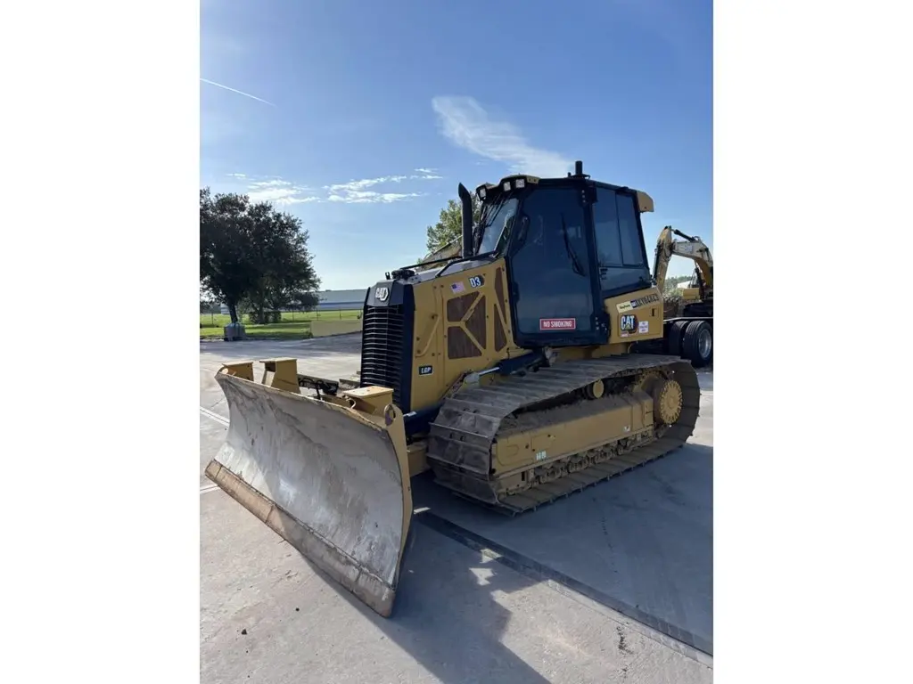 2023 Caterpillar D3 LGP