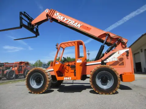2014 SkyTrak 8042