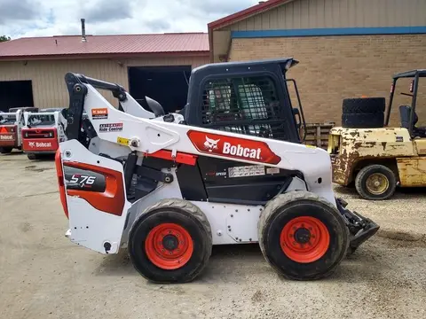 2022 Bobcat S76