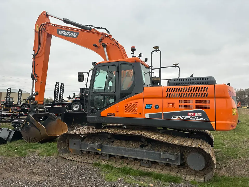 2021 Develon DX225LC-5