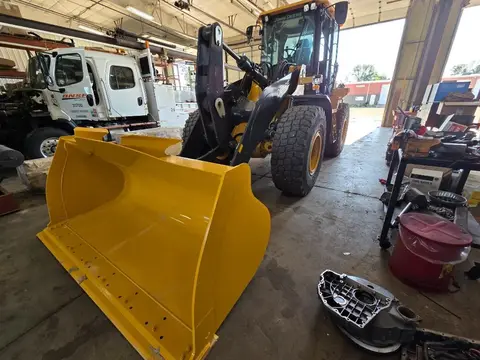 2024 John Deere 524P