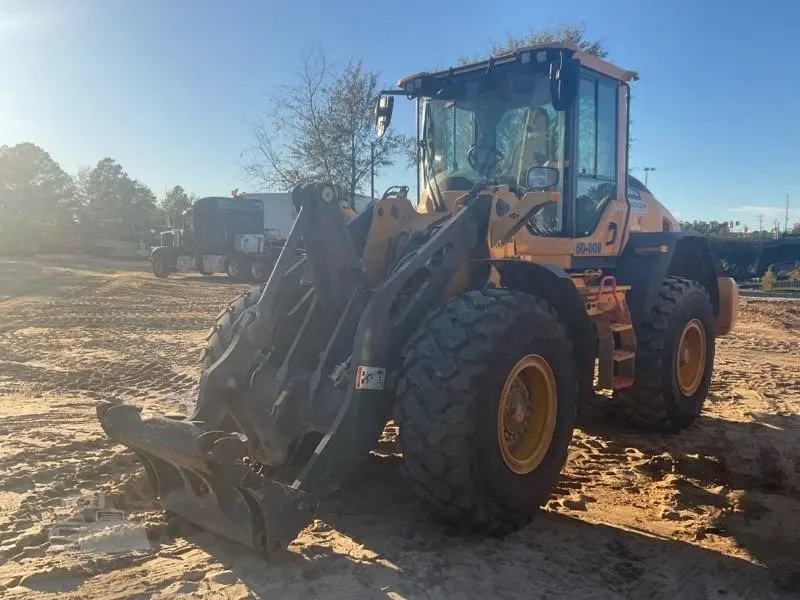 2023 Volvo L70H