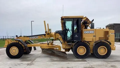 2003 John Deere 772CH-II