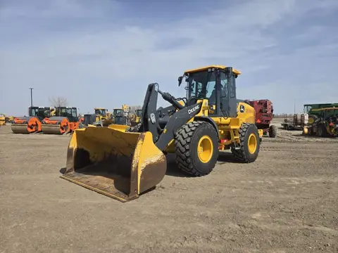 2023 John Deere 544P