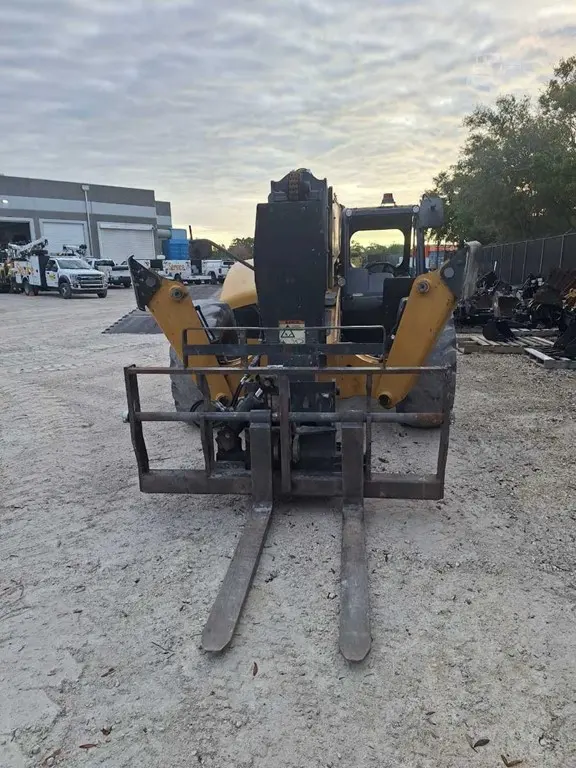 2022 Caterpillar TL1255