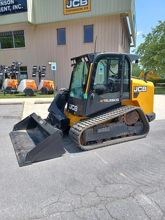 2023 JCB 3TS-8T