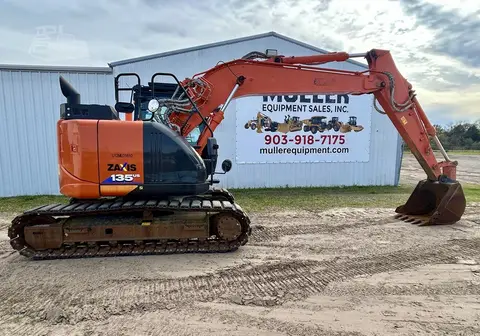 2019 Hitachi ZX135US-6