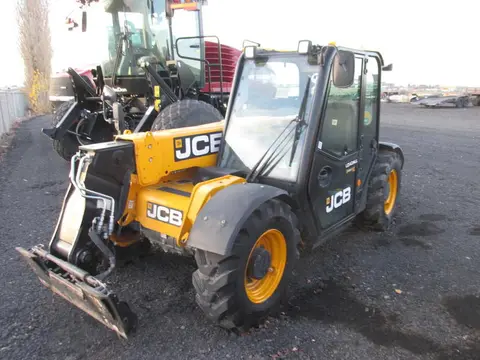 2021 JCB 525-60