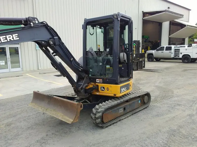 2018 John Deere 35G