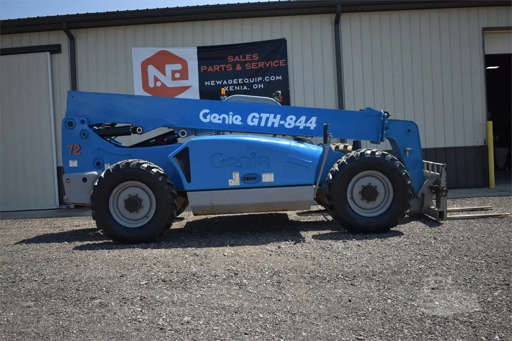 2014 Genie GTH844