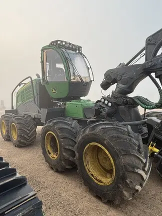 2022 John Deere 1270G