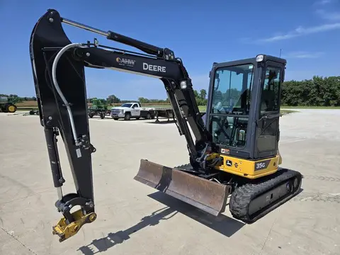 2023 John Deere 35G