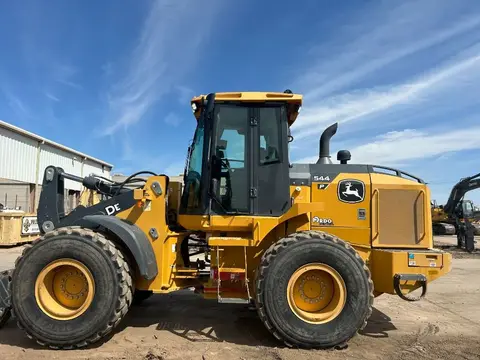 2021 John Deere 544P