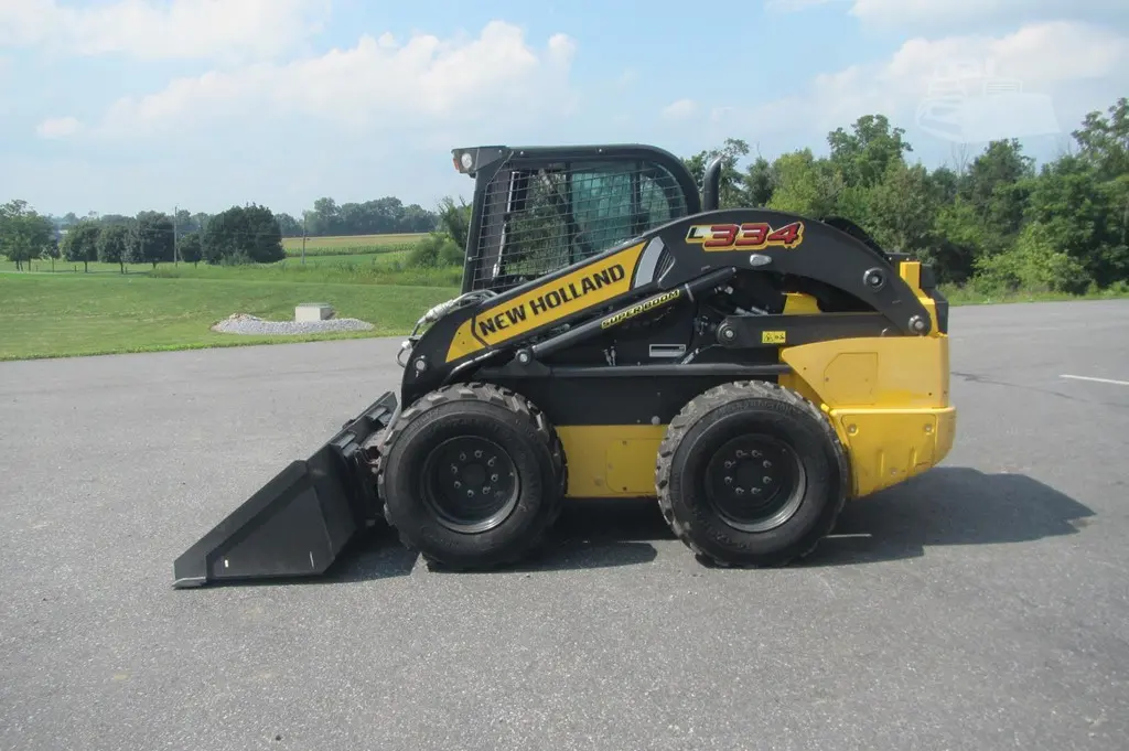 2023 New Holland L334