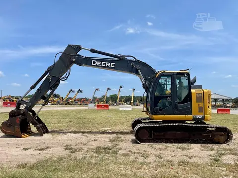 2019 John Deere 135G
