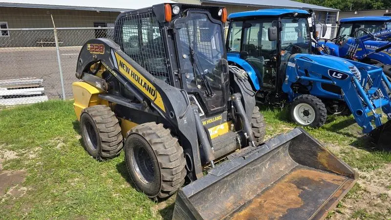 2017 New Holland L228