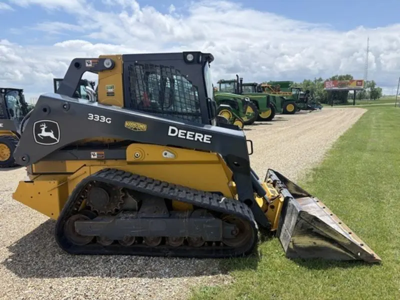2022 John Deere 333G
