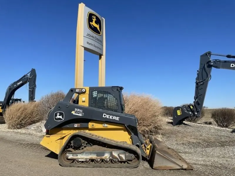 2022 John Deere 331G
