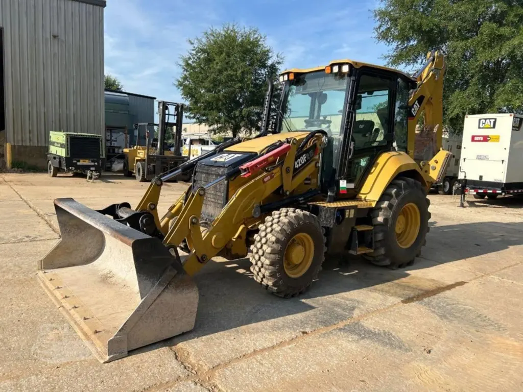 2019 Caterpillar 420F2 IT
