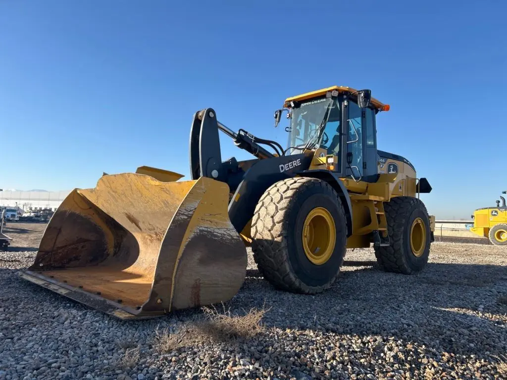 2024 John Deere 644P